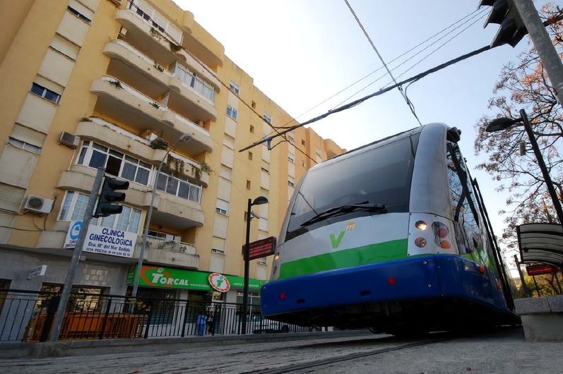 tranviavelezmalaga.jpg