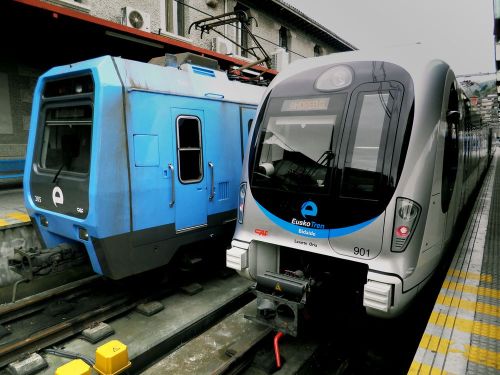 nuevo_tren_de_eurskotren_estacion_atxuri