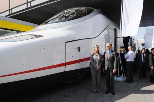 Avril-de-Talgo-en-la-feria-Innotrans-de-Berlin
