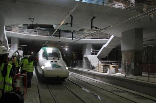 tren-de-pruebas-adif-en-estacion-girona