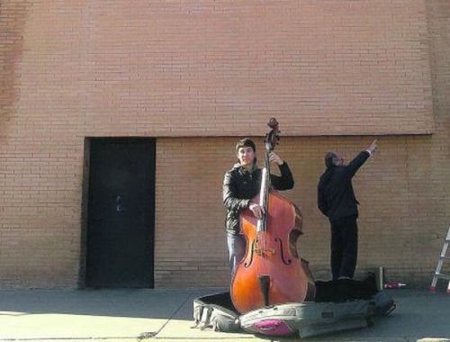 joven-musico-zjoven-musico-zamorano-contrabajo-renfe