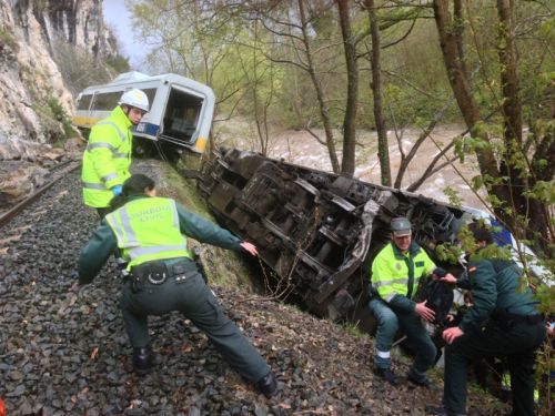 accidente-feve-en-cantabria.jpg