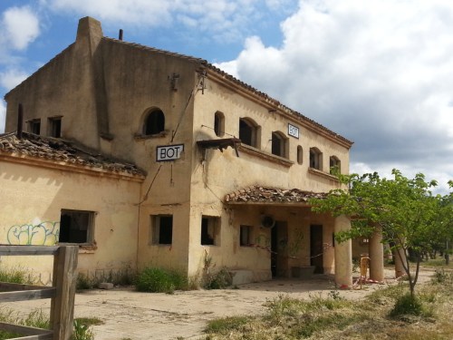 estacion-de-bot-tarragona