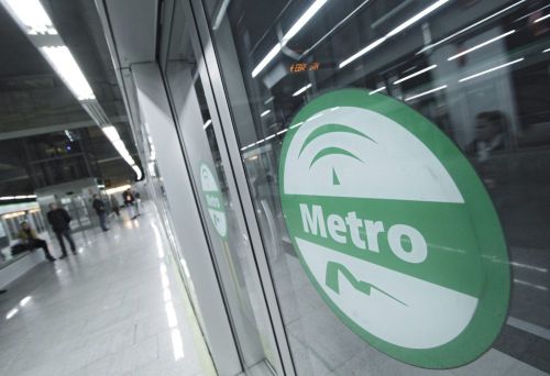metro-sevilla-juan-flores