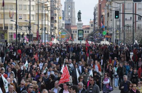 Manifestacion-defensa-tren-leon-abril
