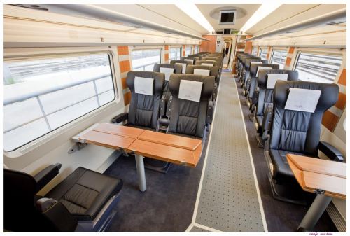 vista-interior-coches-renfe-s112
