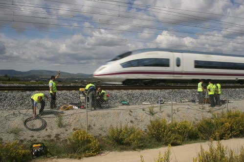 reparacion-linea-sabotaje-ave-jaume-sellart