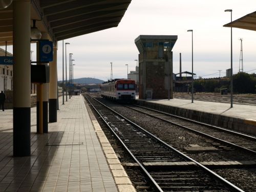 estacion-tren-caceres-regional