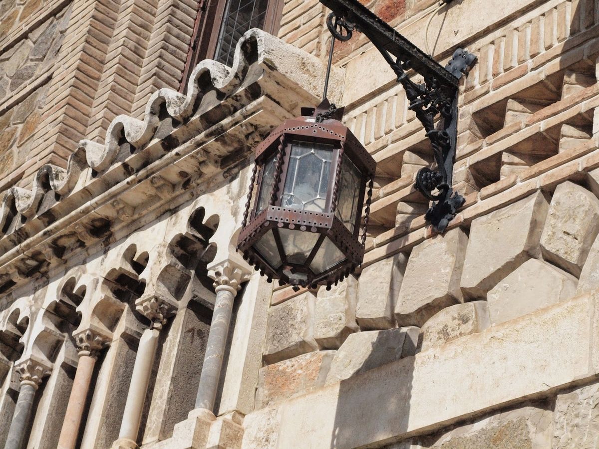 farola-estacion-neomudejar-toledo