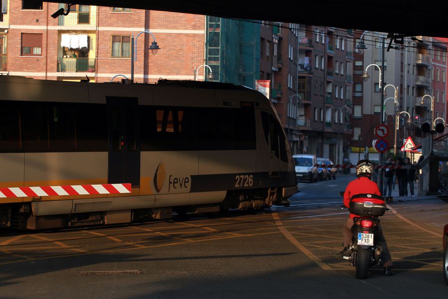 paso-nivel-zorroza-cierre